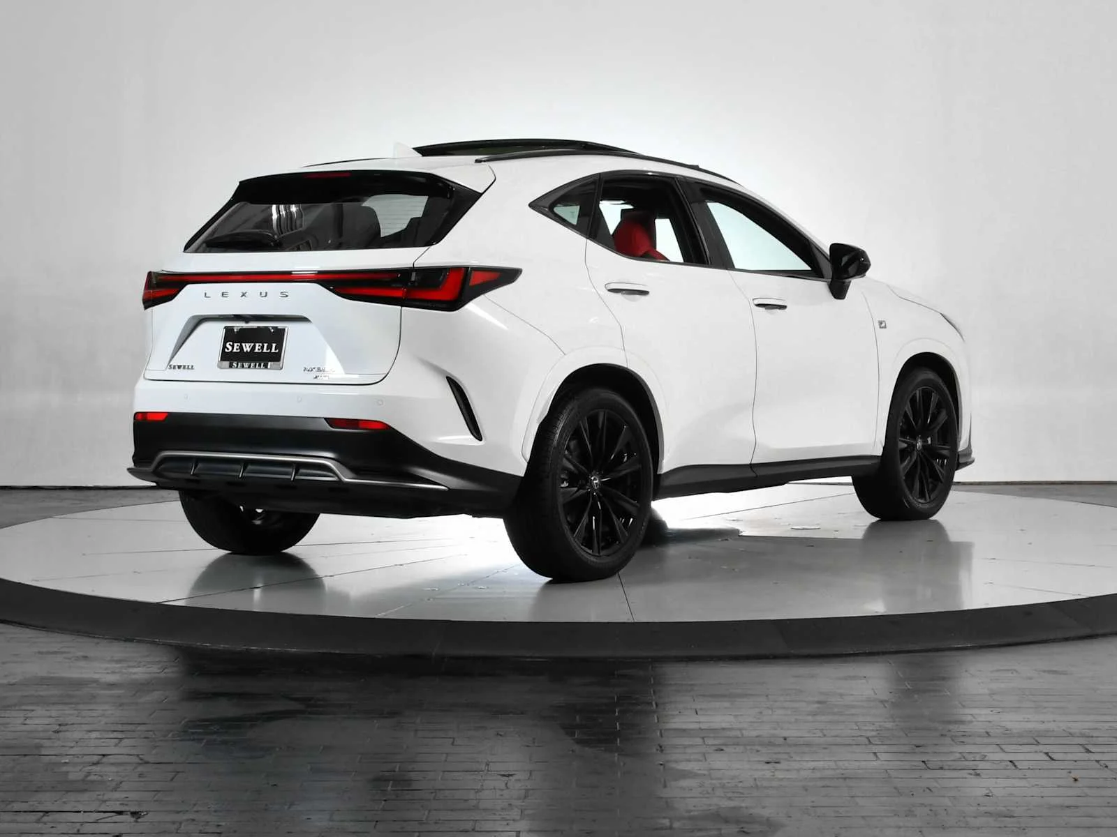 Certified Used 2024 ULTRA WHITE Lexus F SPORT Handling image 7