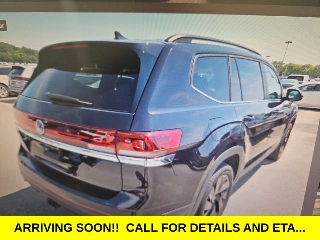 Used 2026 Black Volkswagen 2.0T SE w/Technology image 2