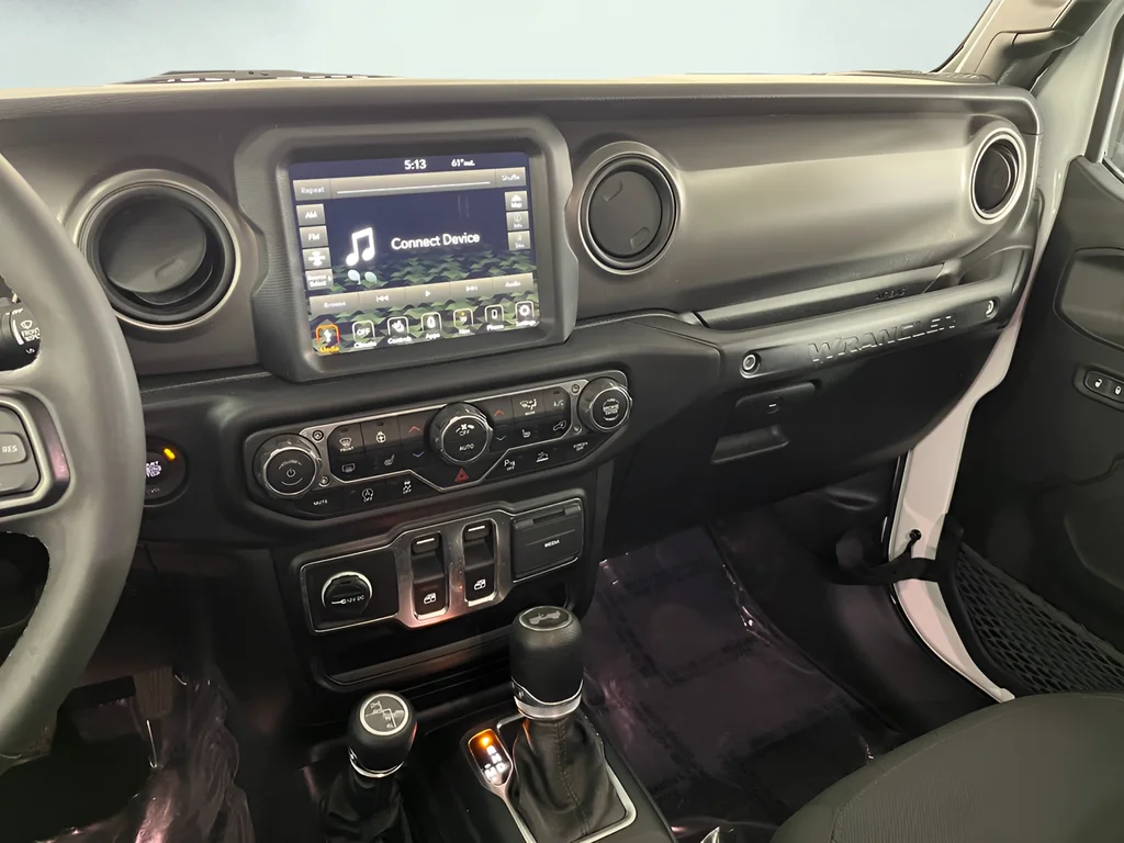 Used 2023 White Jeep Sport S image 15