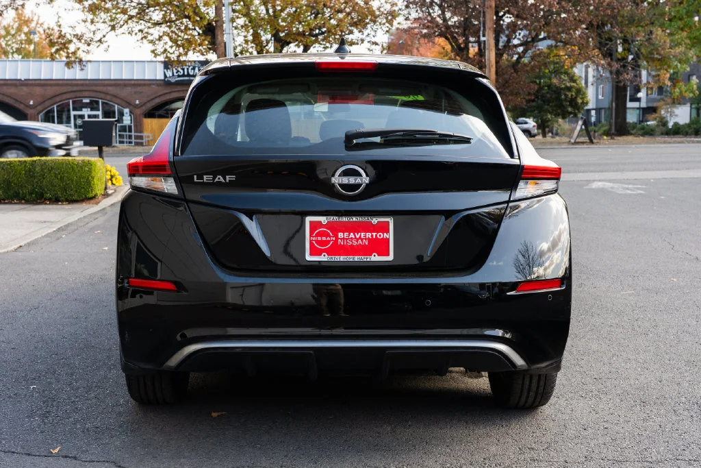 Used 2023 Black Nissan S image 5