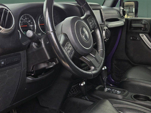Used 2017 Purple Jeep Unlimited Rubicon image 12