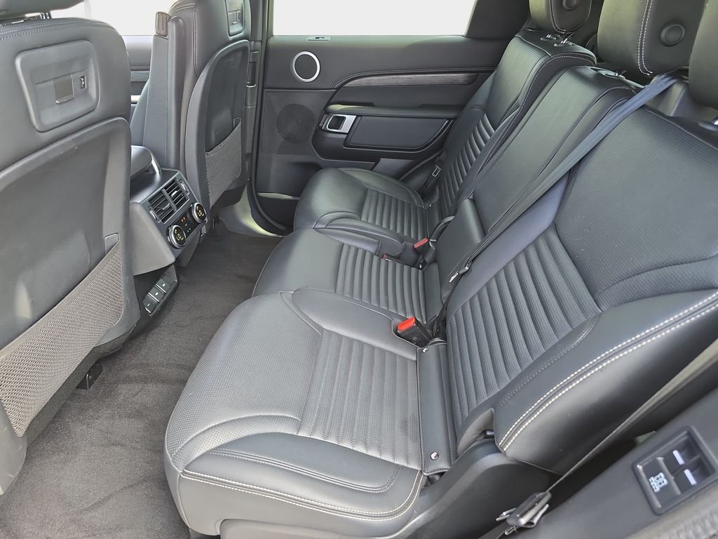 Used 2023 Black Land Rover S R-Dynamic image 16