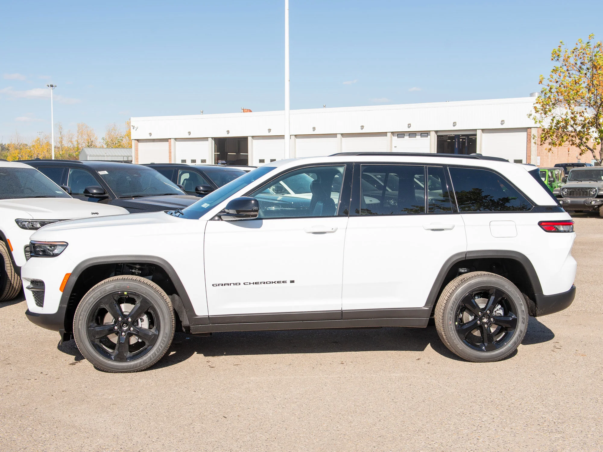 New 2025 White Jeep Altitude* 4x4, Sunroof, Heated Leather, Remote Start image 2