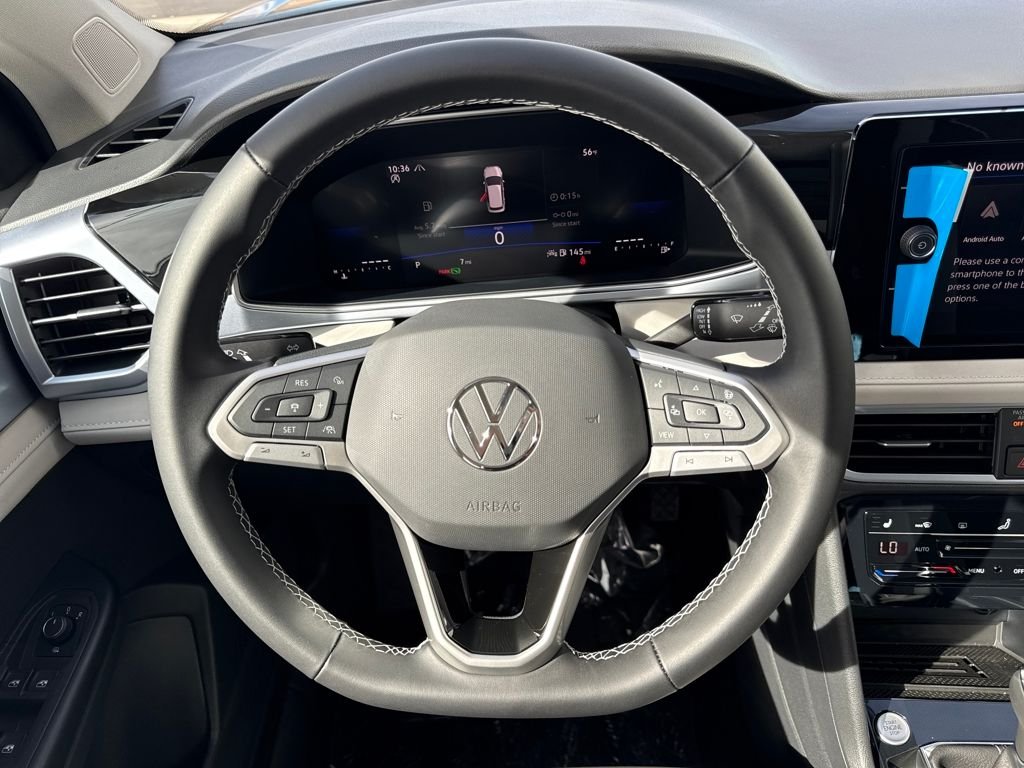 New 2026 Platinum Gray Metallic Volkswagen 1.5T SE image 22