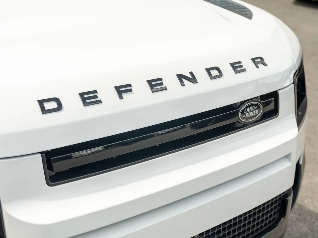 New 2026 Fuji White Land Rover S image 15