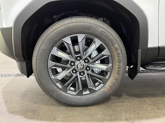 New 2027 Wind Chill Pearl <sup>1</sup> Toyota  image 25