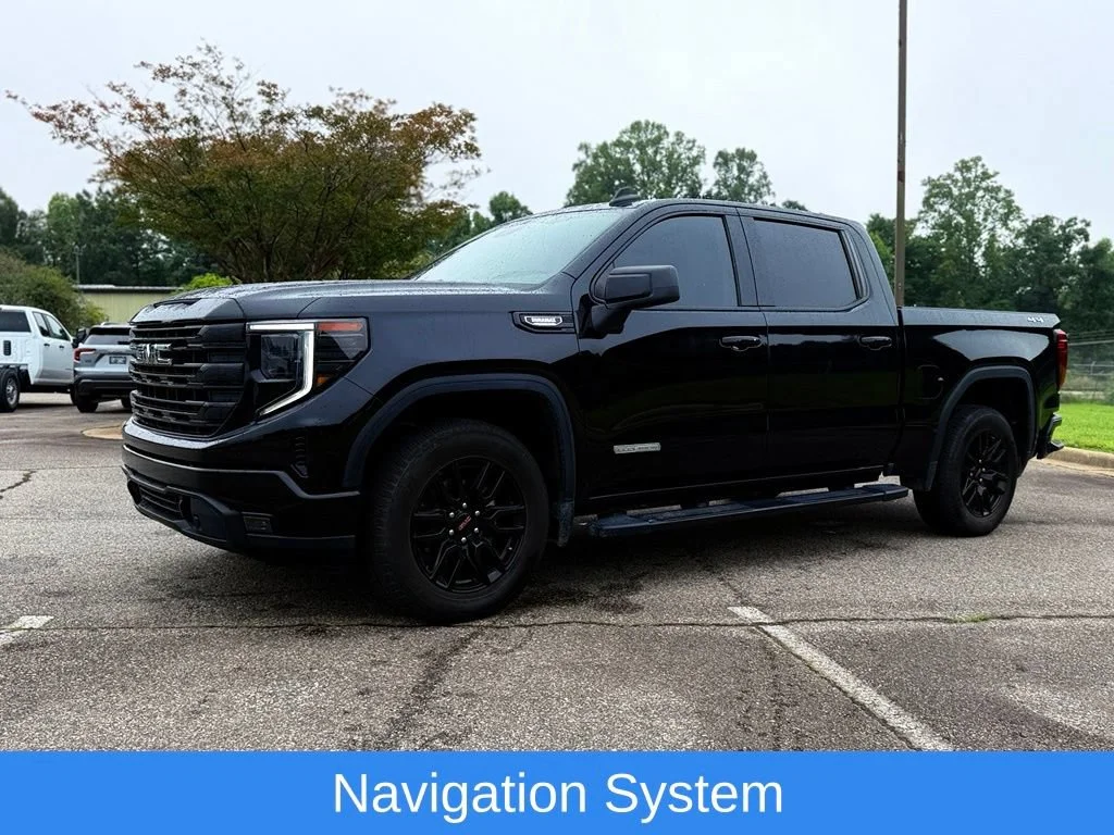 Used 2024 Onyx Black GMC Elevation image 6