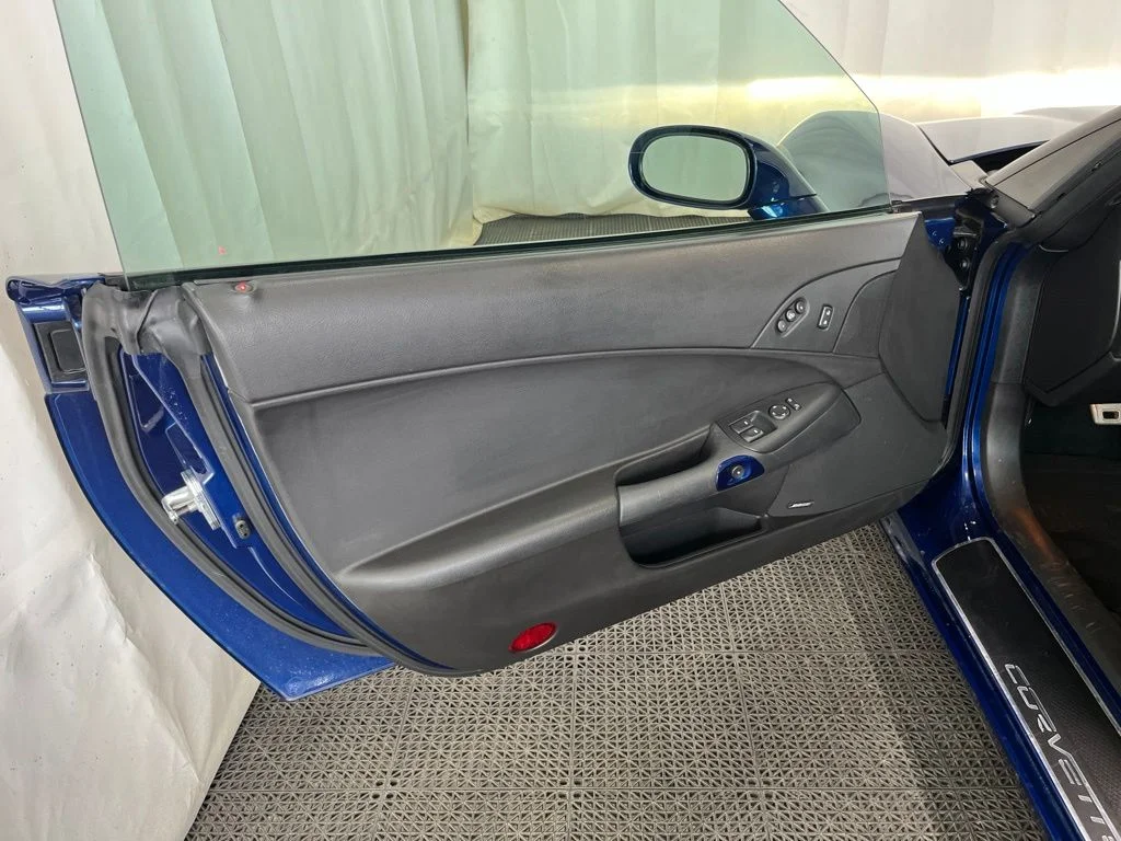 Used 2007 Blue Chevrolet Base image 14