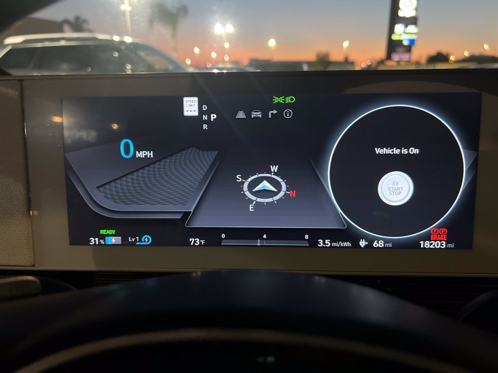 Certified Used 2024 Blue Hyundai SE Standard Range image 10