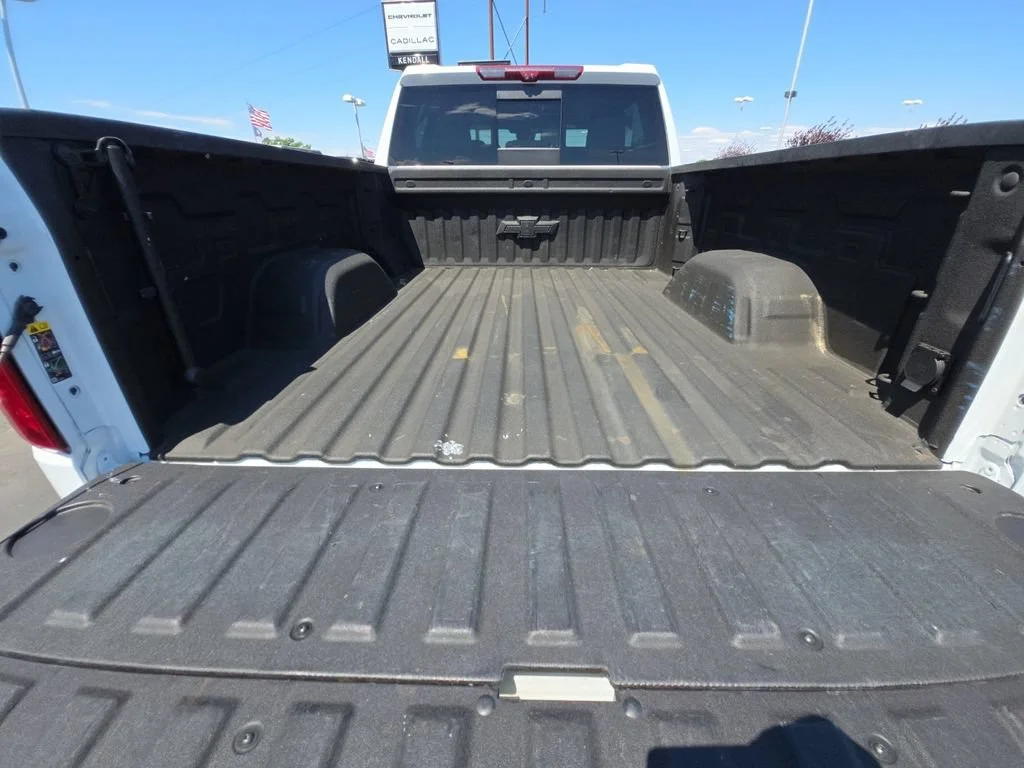 Used 2023 Summit White Chevrolet LTZ image 23