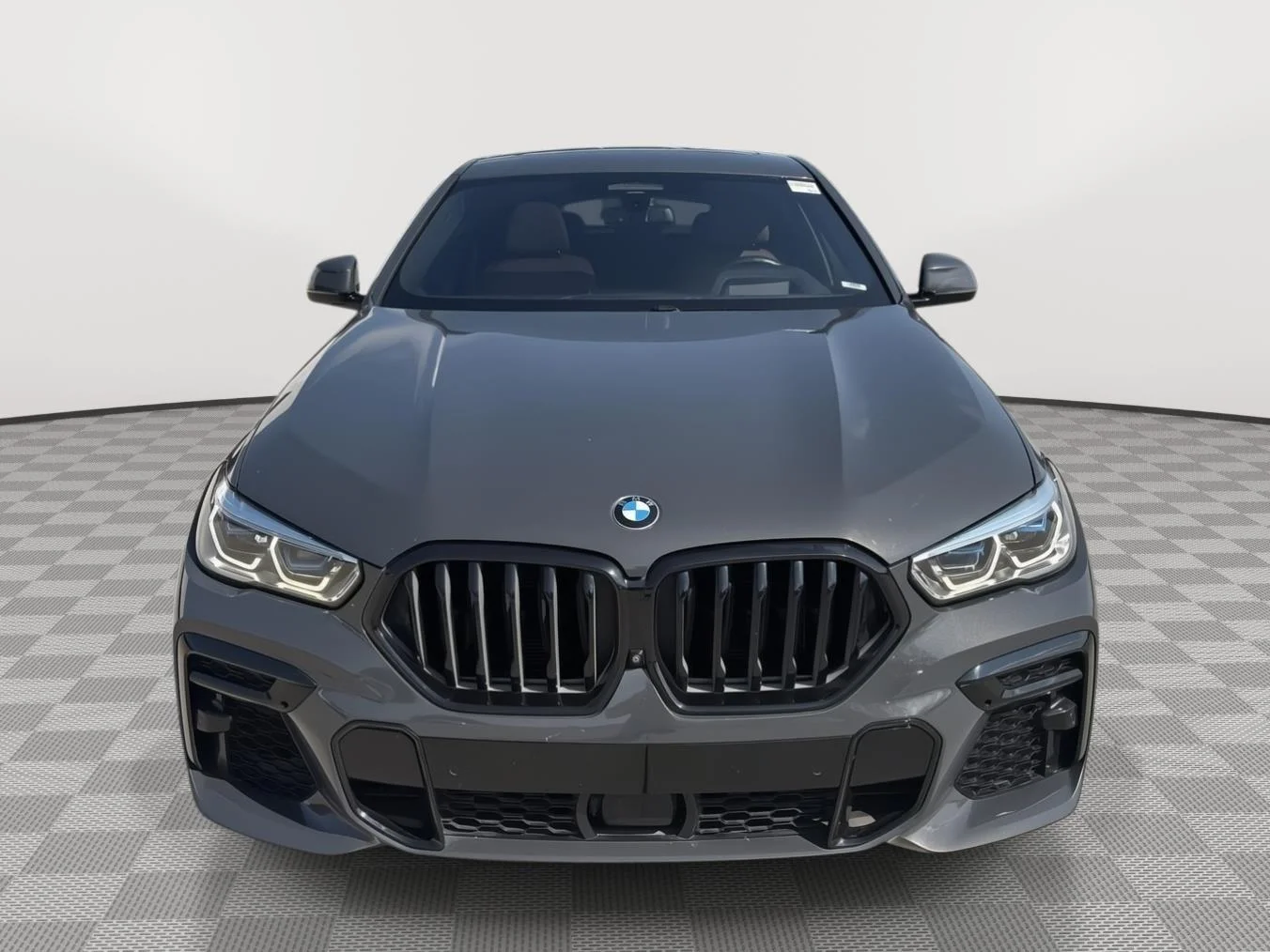 Used 2023 Gray BMW M50i image 1