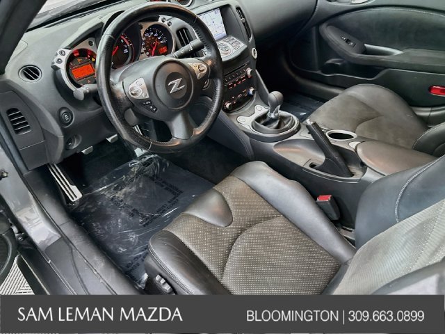 Used 2017 Gray Nissan Touring image 21
