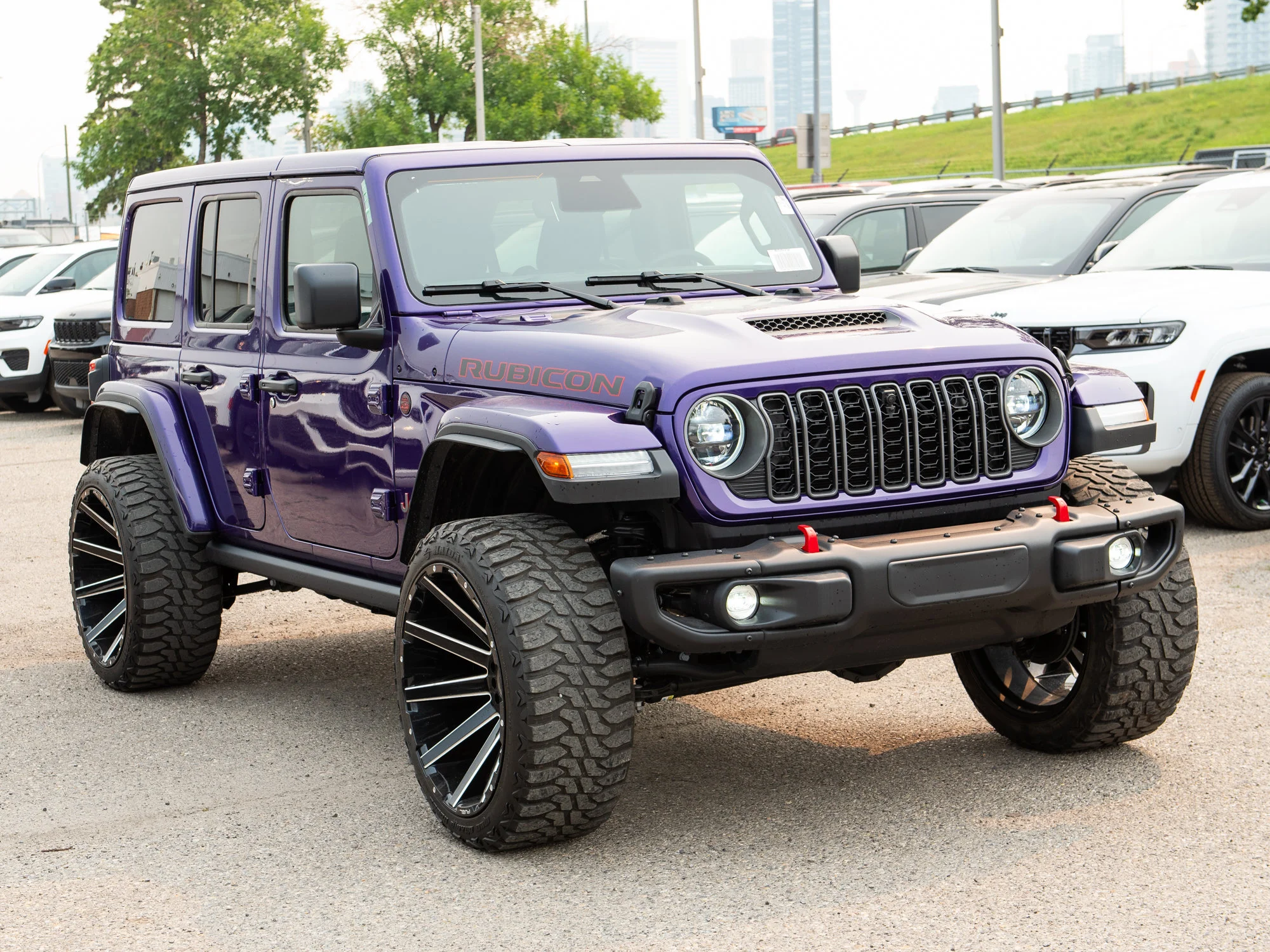 New 2026 reign Jeep Rubicon X* image 7