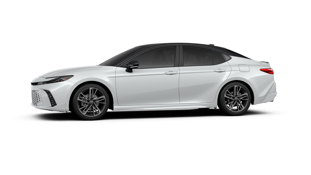 New 2026 Wind Chill Pearl with Midnight Black Metallic roof Toyota XSE image 4