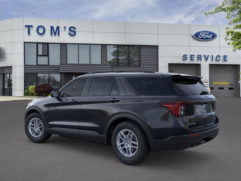 View vehicle photo 3