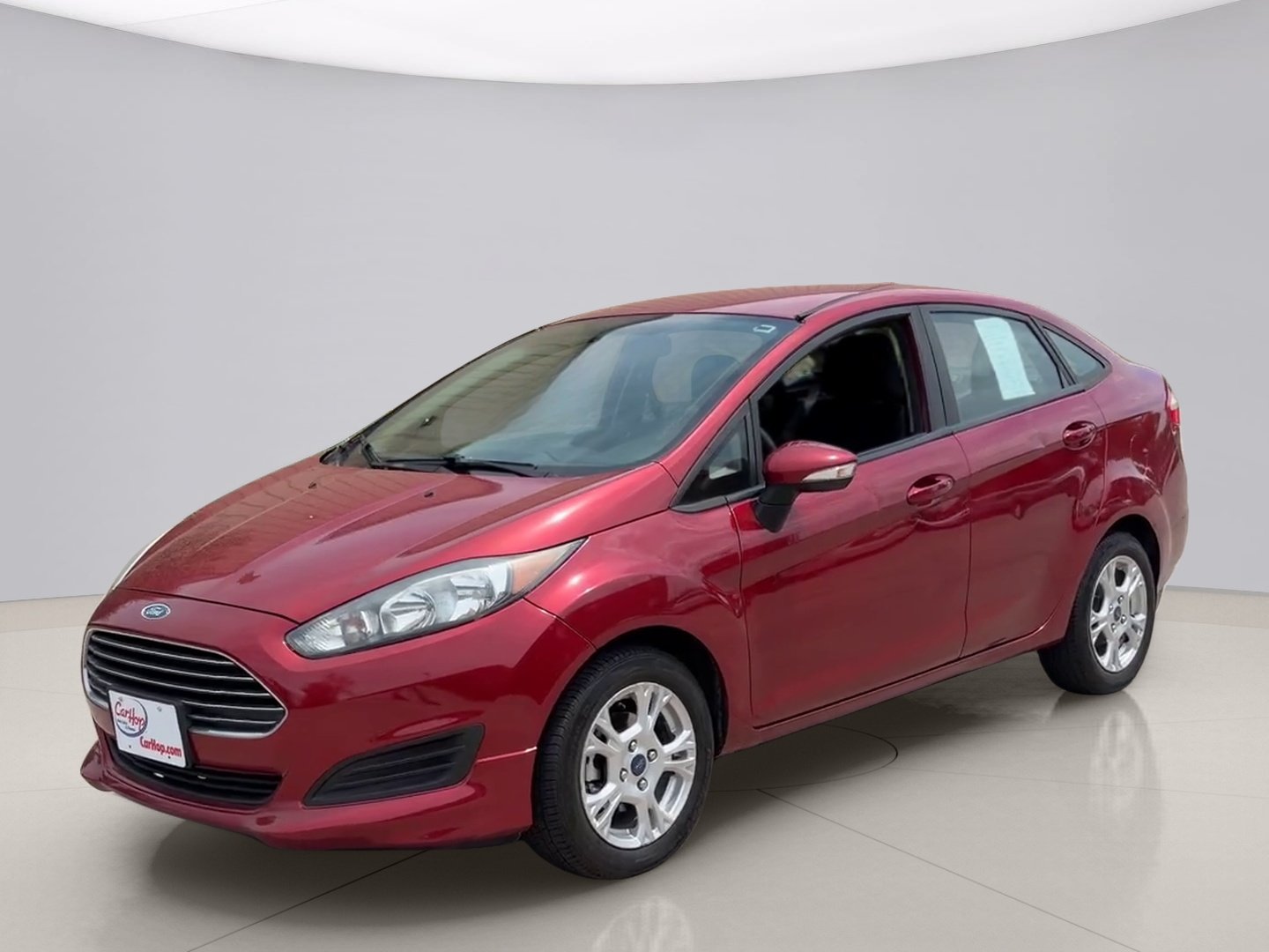 2015 Ford Fiesta SE Sedan's photo