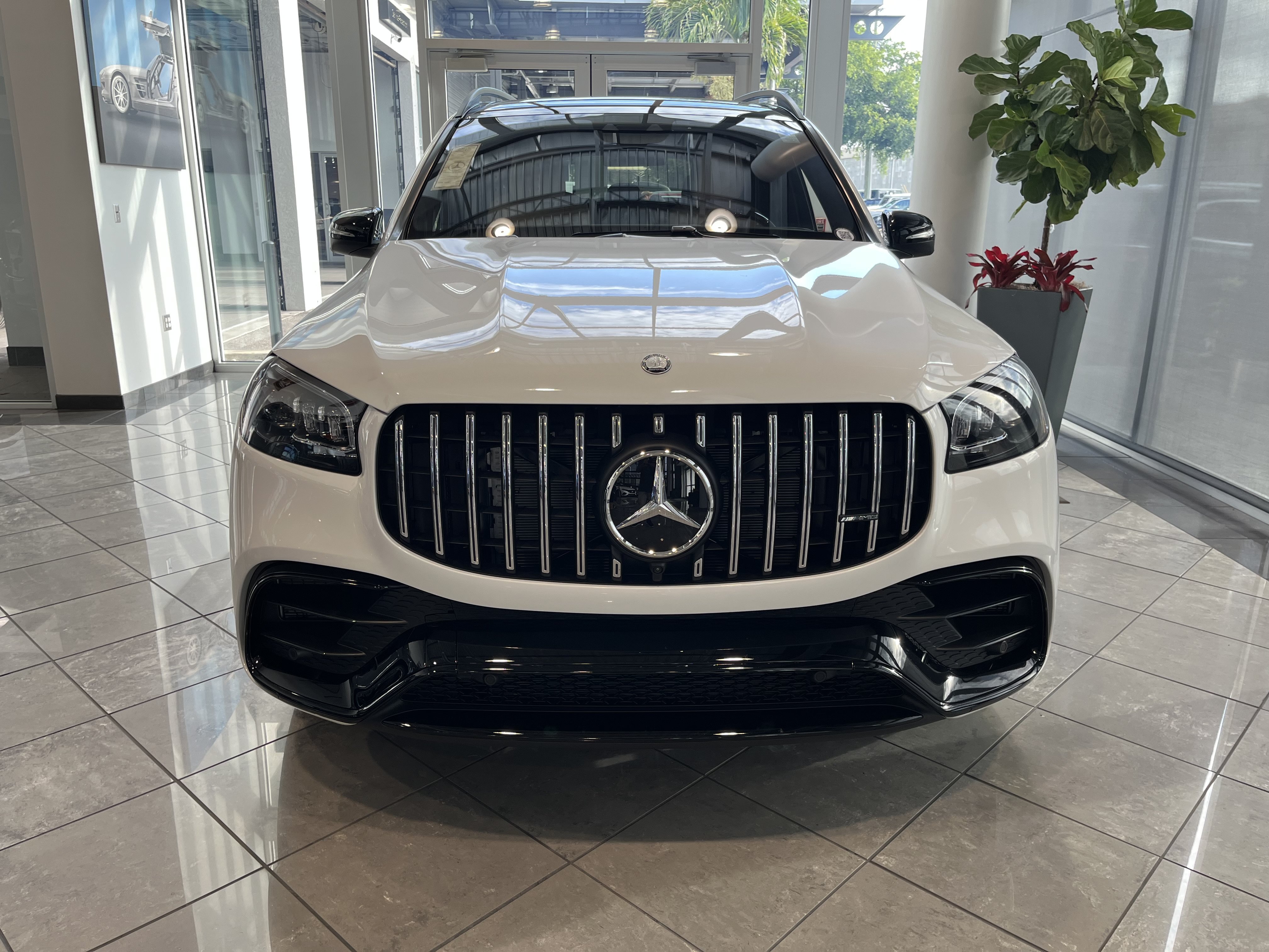 New 2026 MOONLIGHT WHITE Mercedes-Benz AMG® GLS 63 image 6