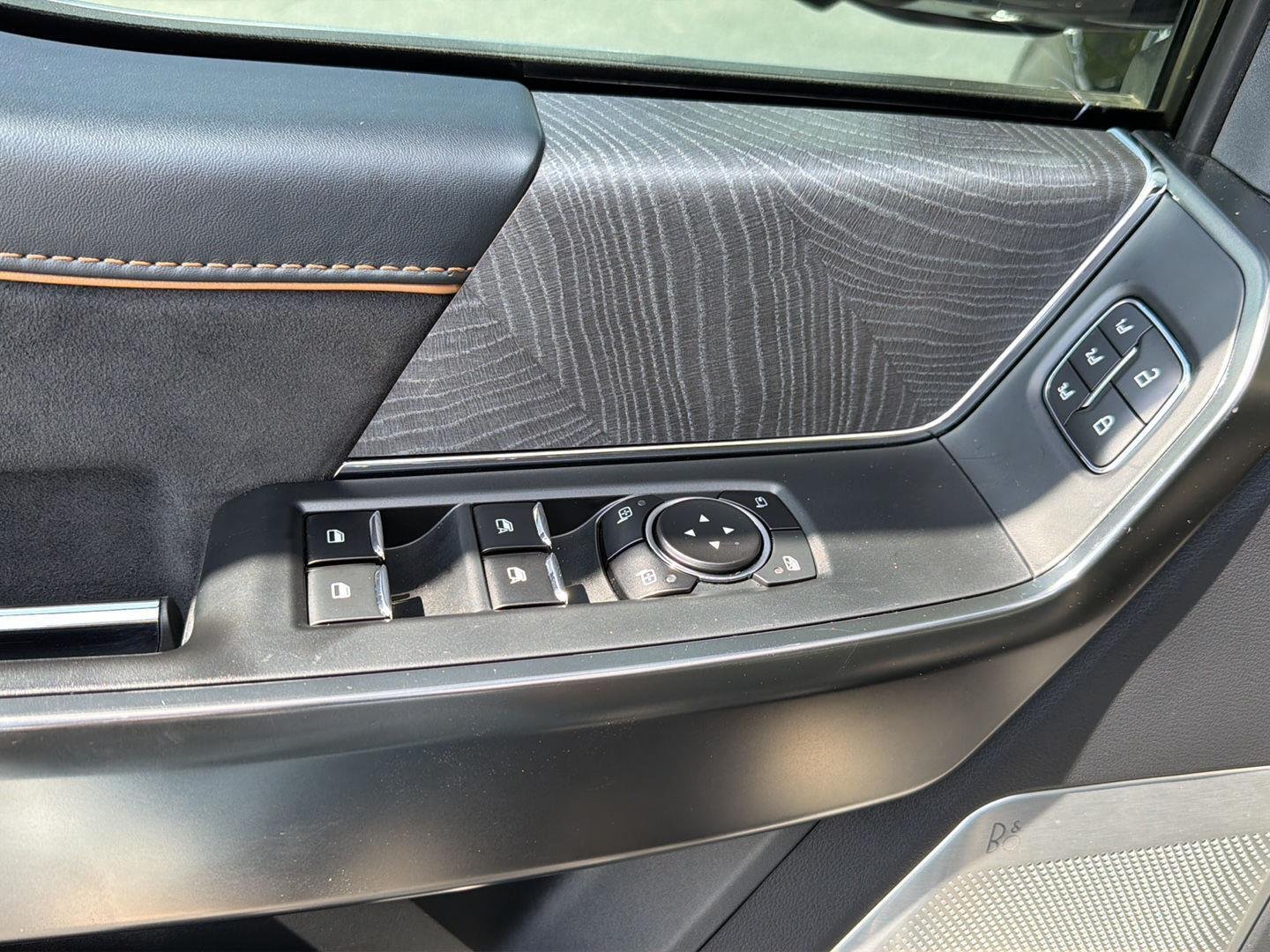 Used 2023 Agate Black Ford Platinum image 36