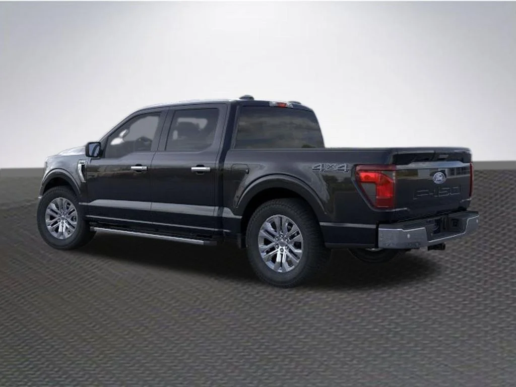 New 2026 Black Ford XLT image 4