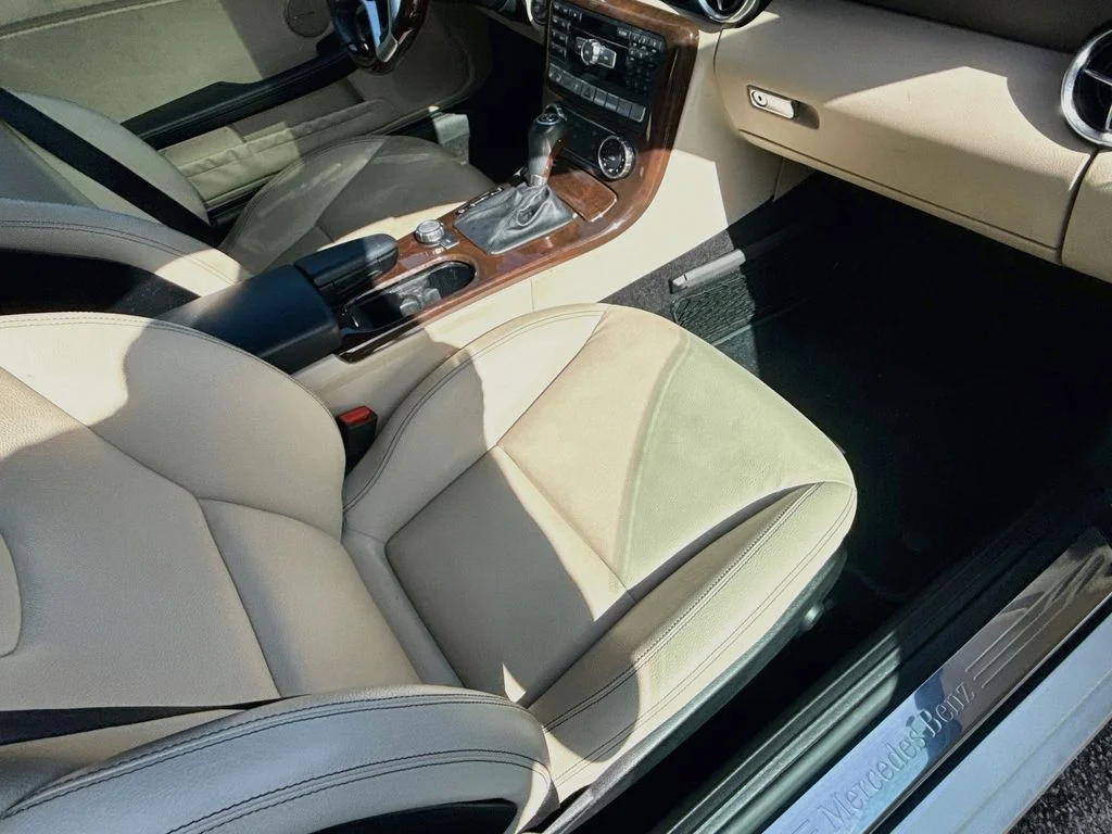 Used 2014  Mercedes-Benz SLK 250 image 25