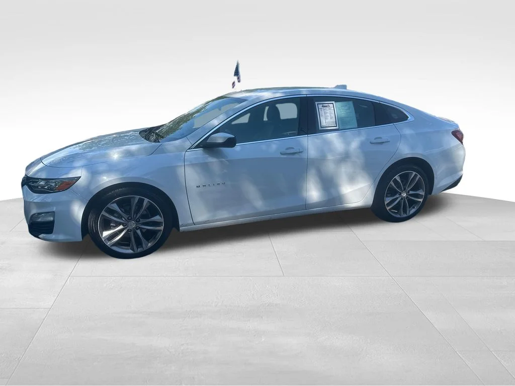 Used 2024 White Chevrolet LT image 5