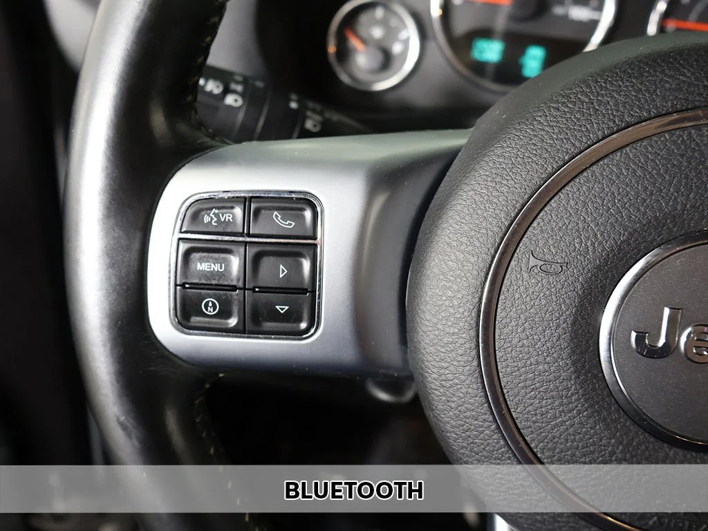Used 2018 Granite Crystal Metallic Clearcoat Jeep Unlimited Sport image 3