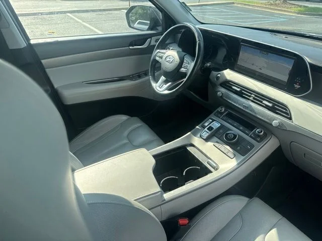 Used 2022 Green Hyundai SEL image 25