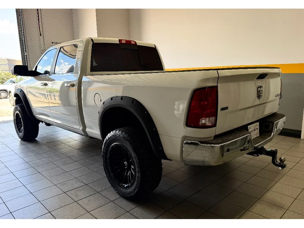 Used 2018 Bright White Clearcoat Ram SLT image 4