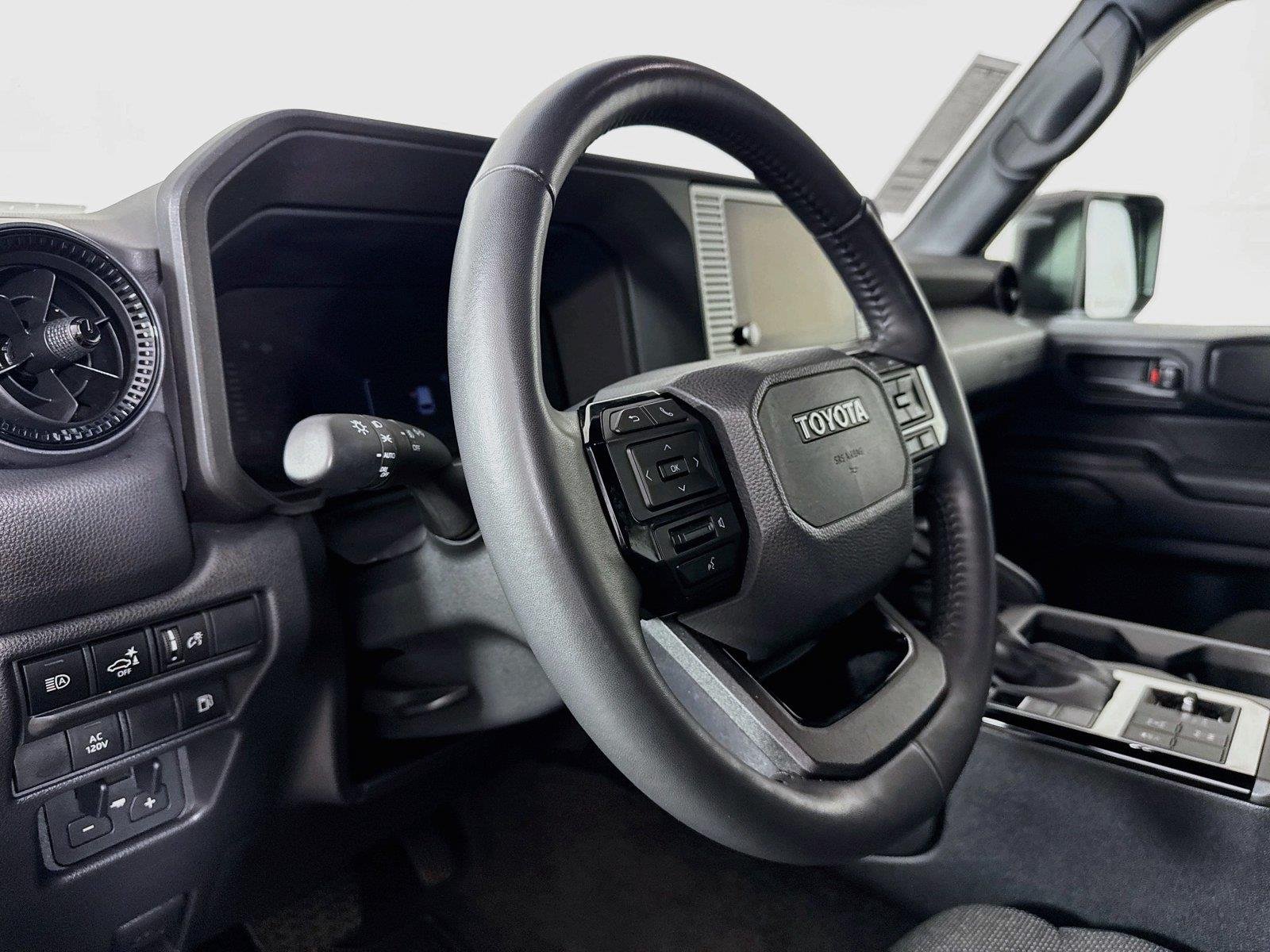 Certified Used 2025 Ice Cap Toyota 1958 image 4