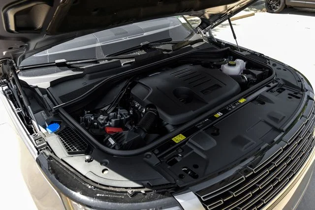 New 2026  Land Rover SE image 66