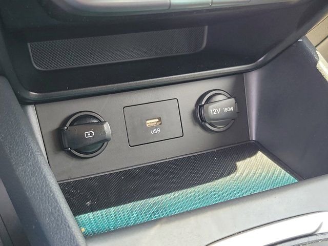 2023 Hyundai Kona SE - Photo 27