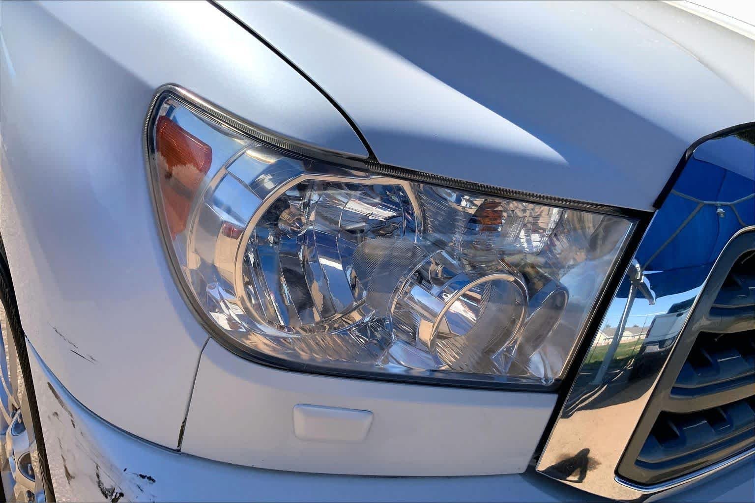 Used 2017 Blizzard Pearl Toyota Platinum image 28