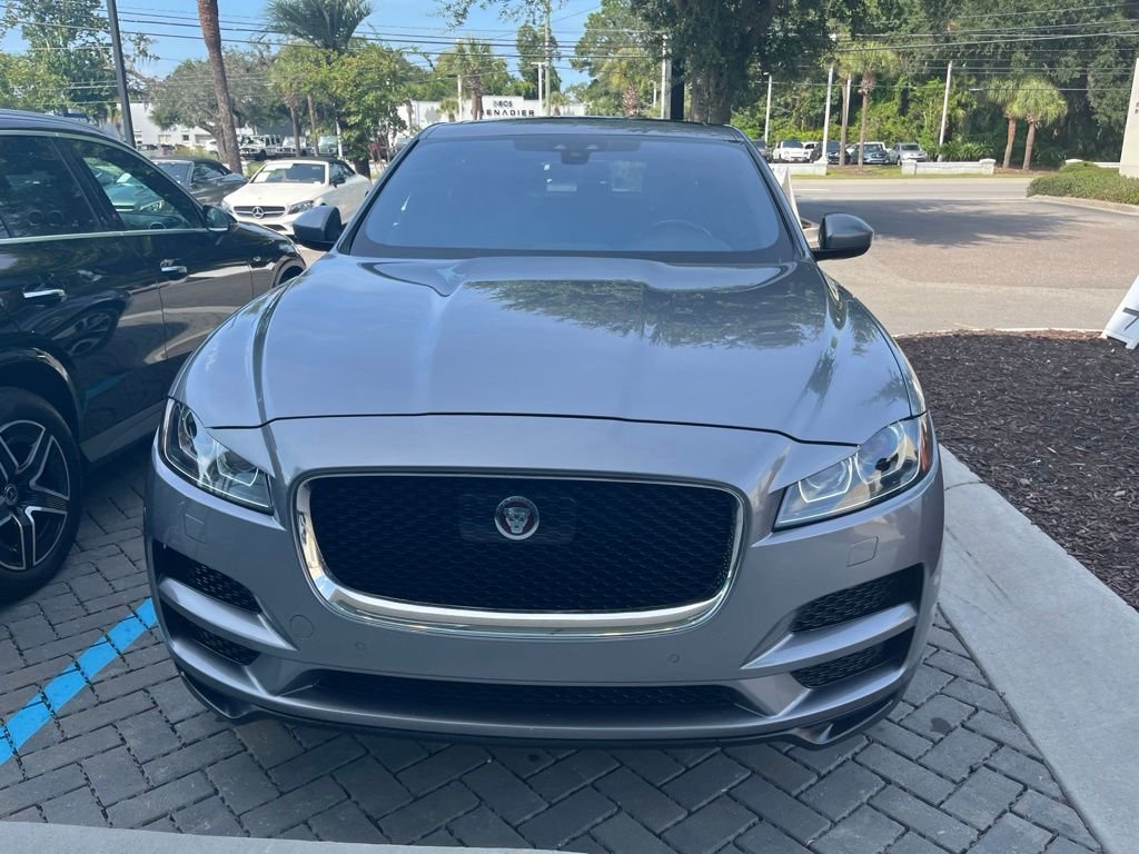 Used 2020 Silver Jaguar 25t Premium image 2