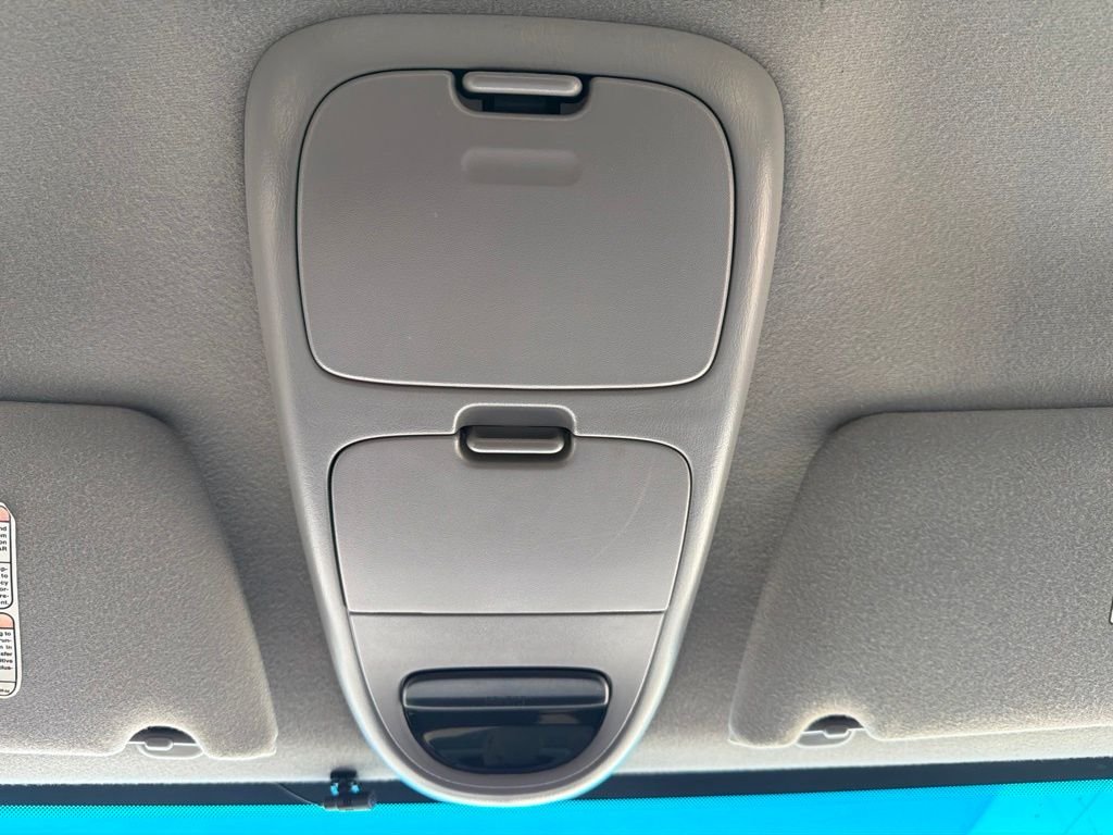 Used 2001  Ford XLT image 18