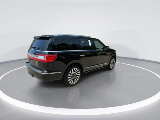 Used 2019 Black Lincoln Reserve image 8