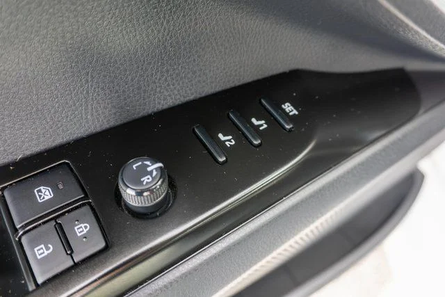 Used 2025 Pearl Toyota XLE image 21