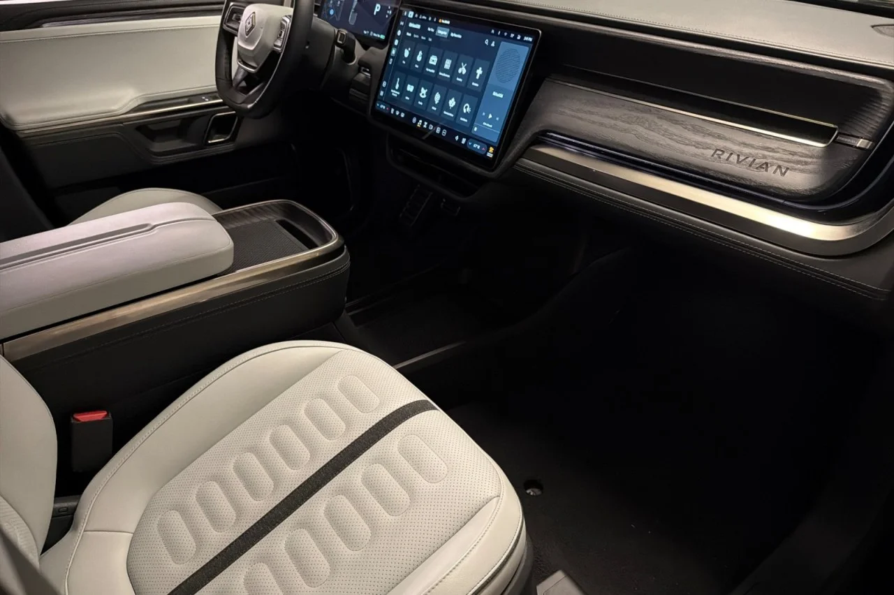 Used 2024 GRAY Rivian Adventure image 14