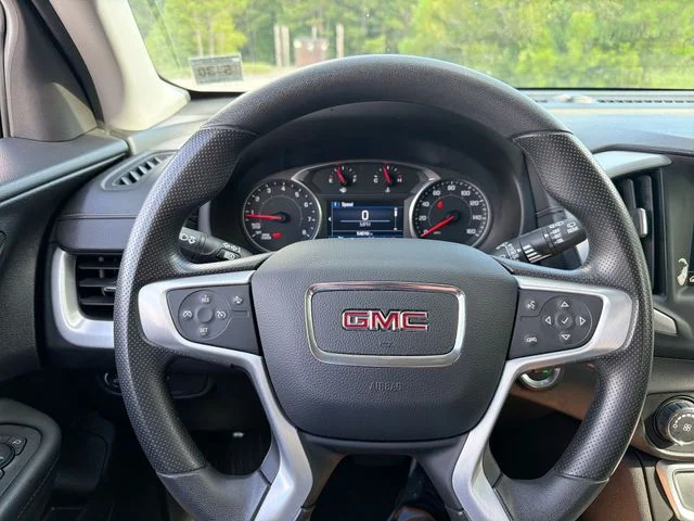 Used 2024 White GMC SLE image 16