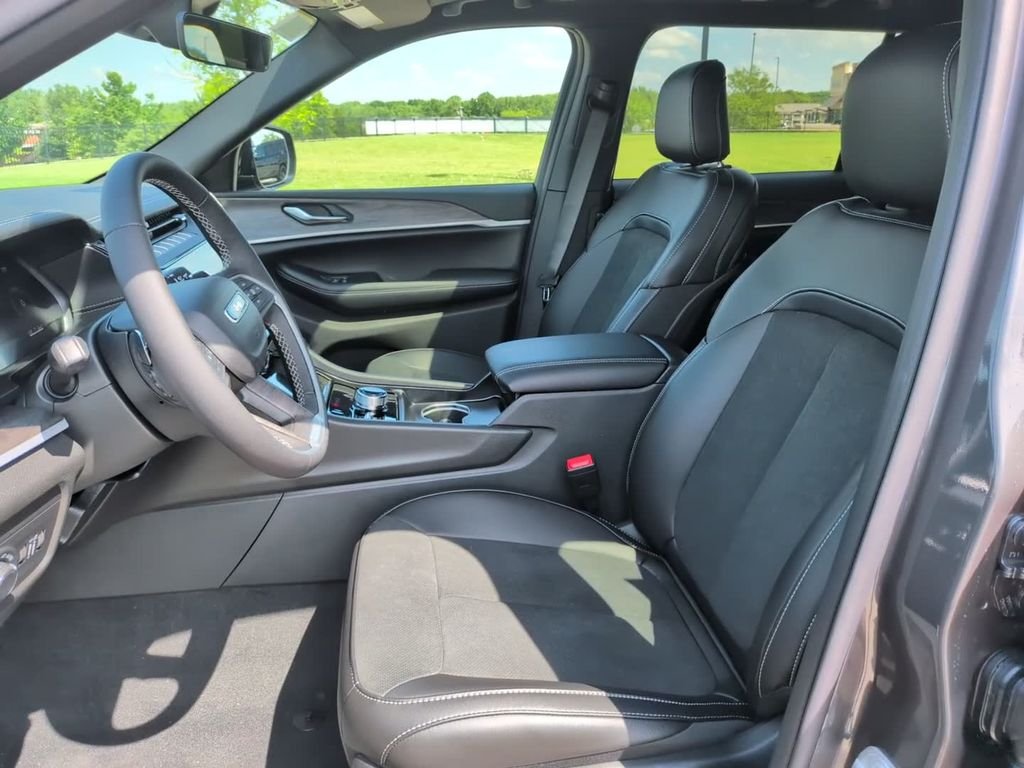 New 2026 Gray Jeep Altitude image 16