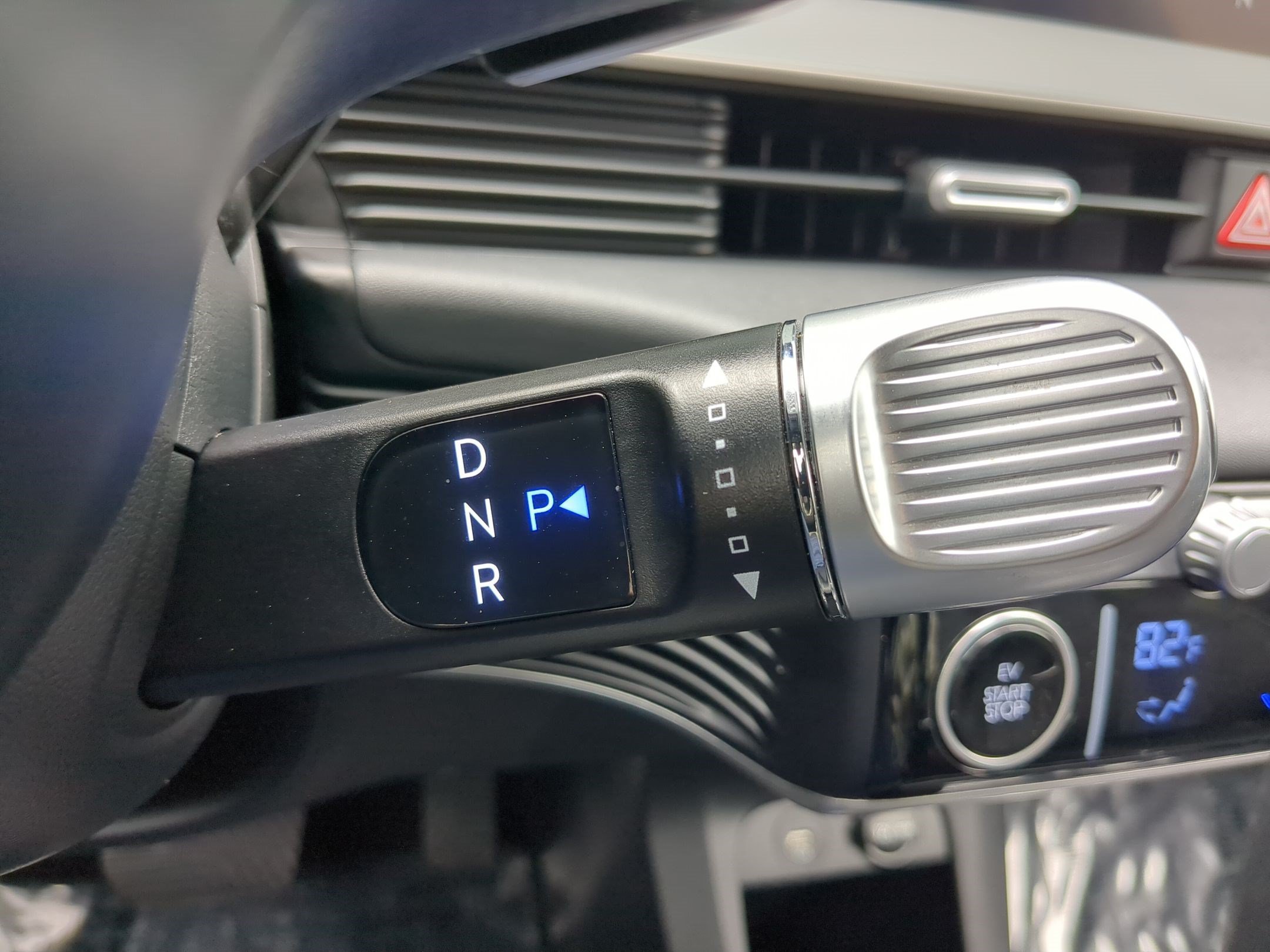 2024 Hyundai IONIQ 5 Limited - Photo 27