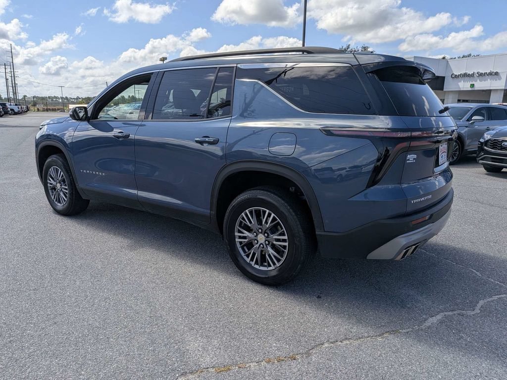 Used 2025 Lakeshore Blue Metallic Chevrolet LT image 9