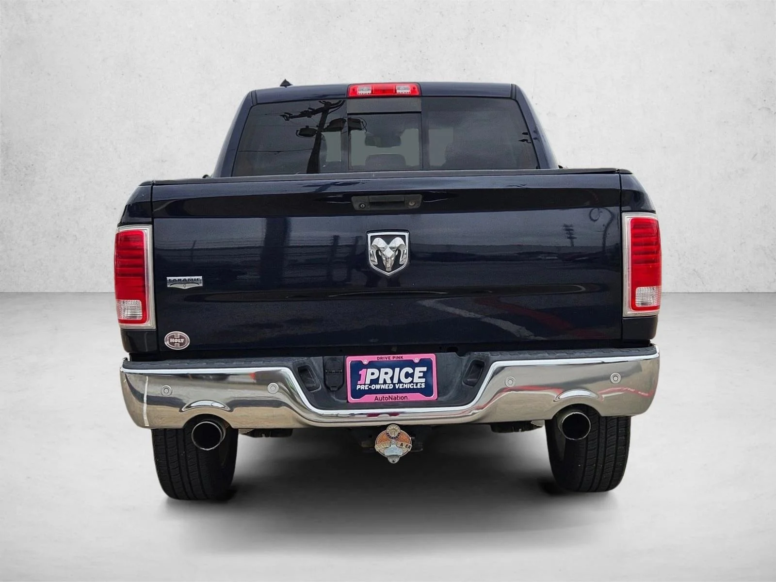 Used 2014 True Blue Pearlcoat RAM Laramie image 4