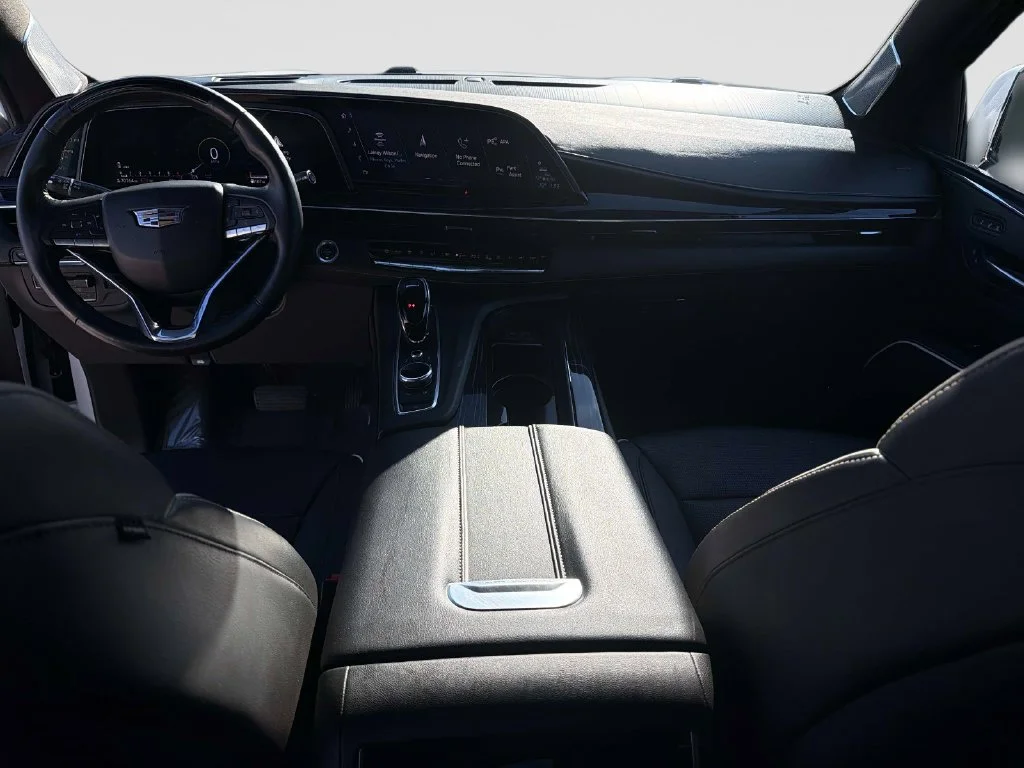 Used 2021 Crystal White Tri-Coat Cadillac Sport image 19