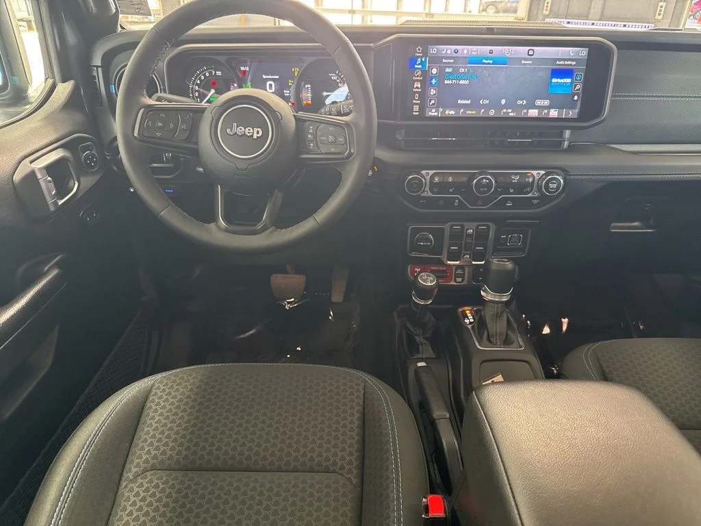 Used 2025 Gray Jeep Rubicon 4xe image 15