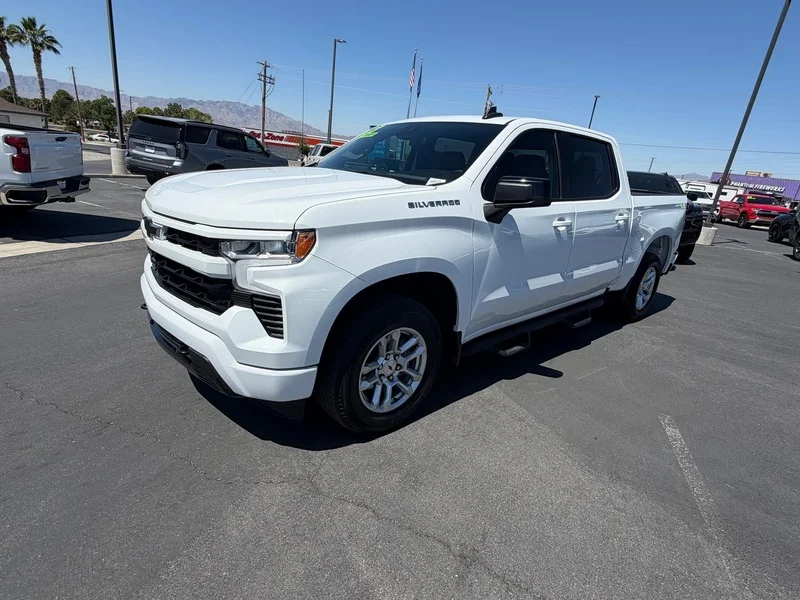 Used 2023 Summit White Chevrolet RST image 8
