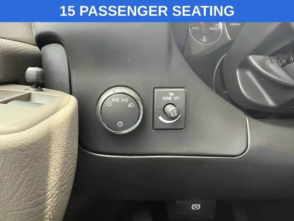 Used 2025 Summit White Chevrolet 1LT image 14