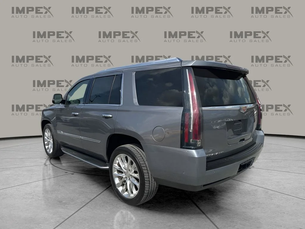 Used 2020 Gray Cadillac Luxury image 3