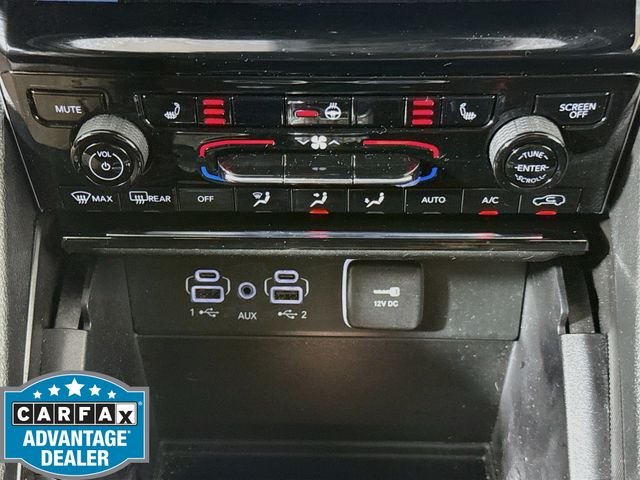 Used 2024 White Jeep Limited image 16