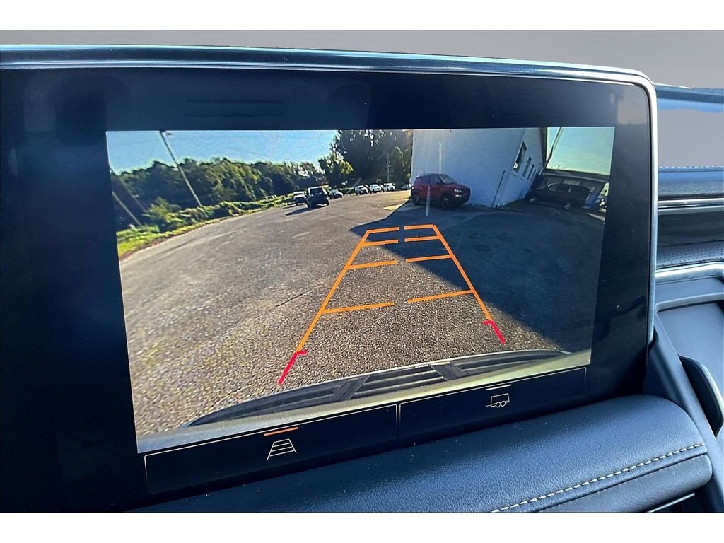 Used 2024 Sterling Metallic GMC SLT image 14