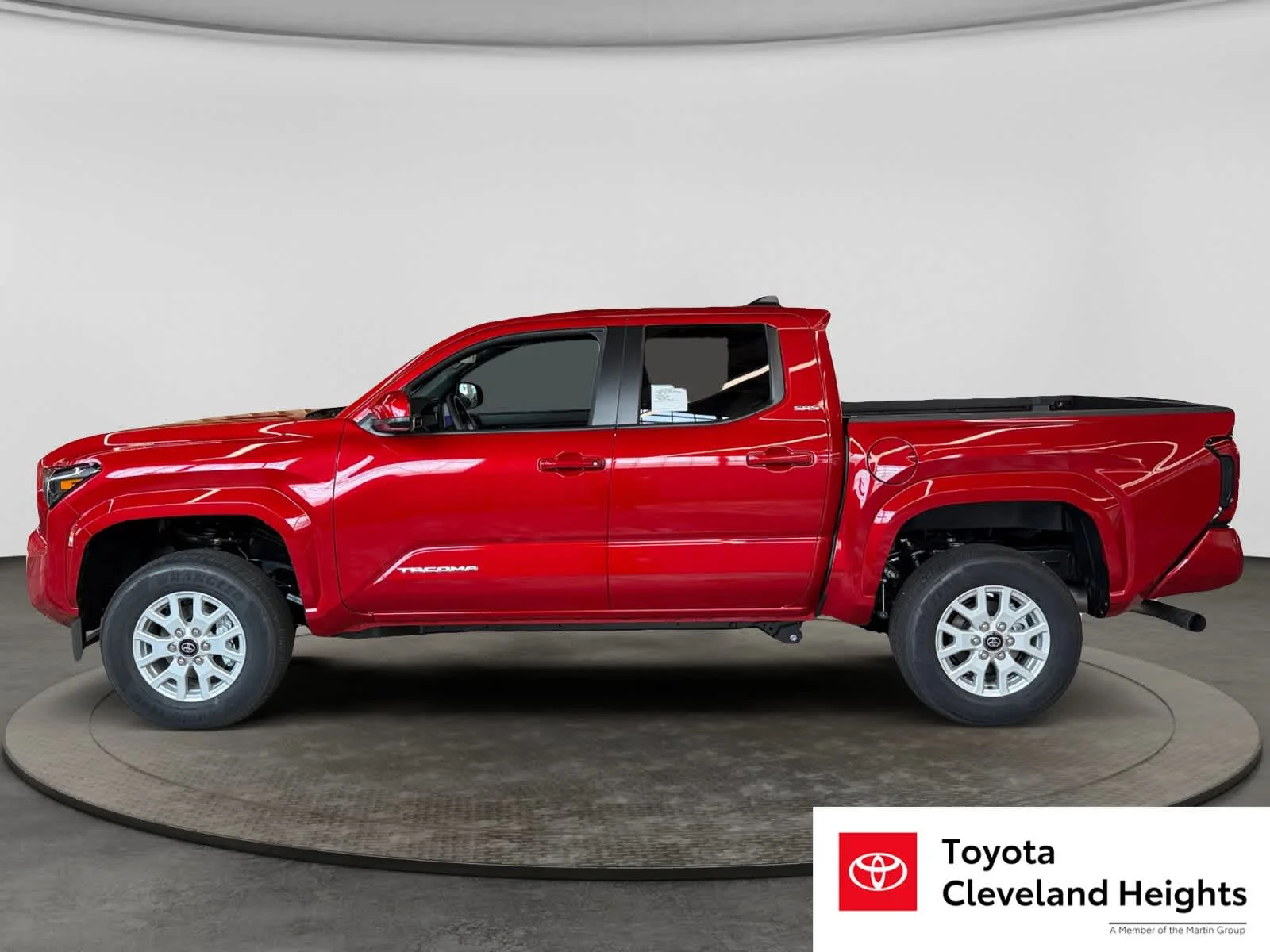 2026 Toyota Tacoma SR5 - Photo 8